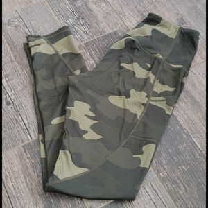 Camo workout leggings